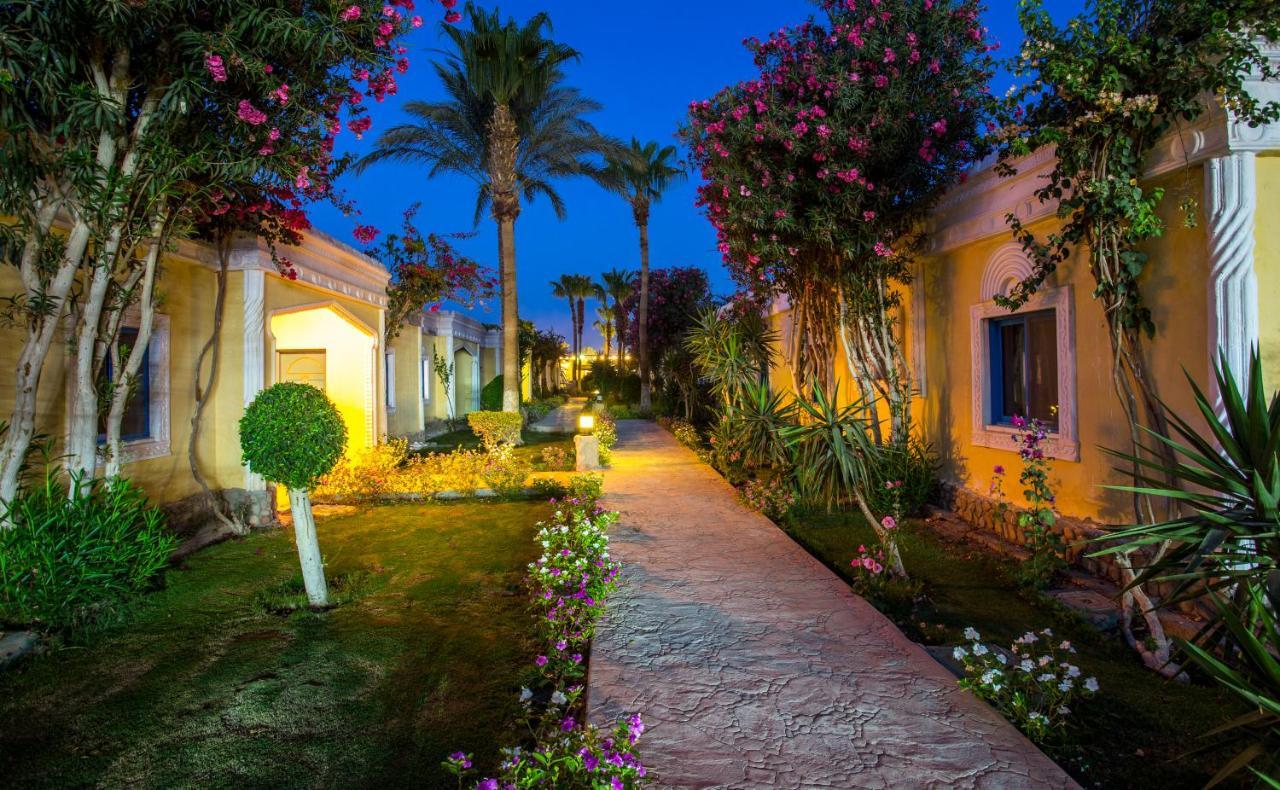 Lilly Land Resort Chalets Hurghada Esterno foto